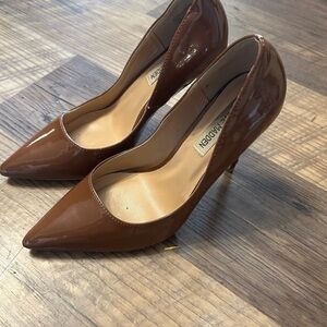 Steve Madden mocha Brown Patent Leather Pumps 7